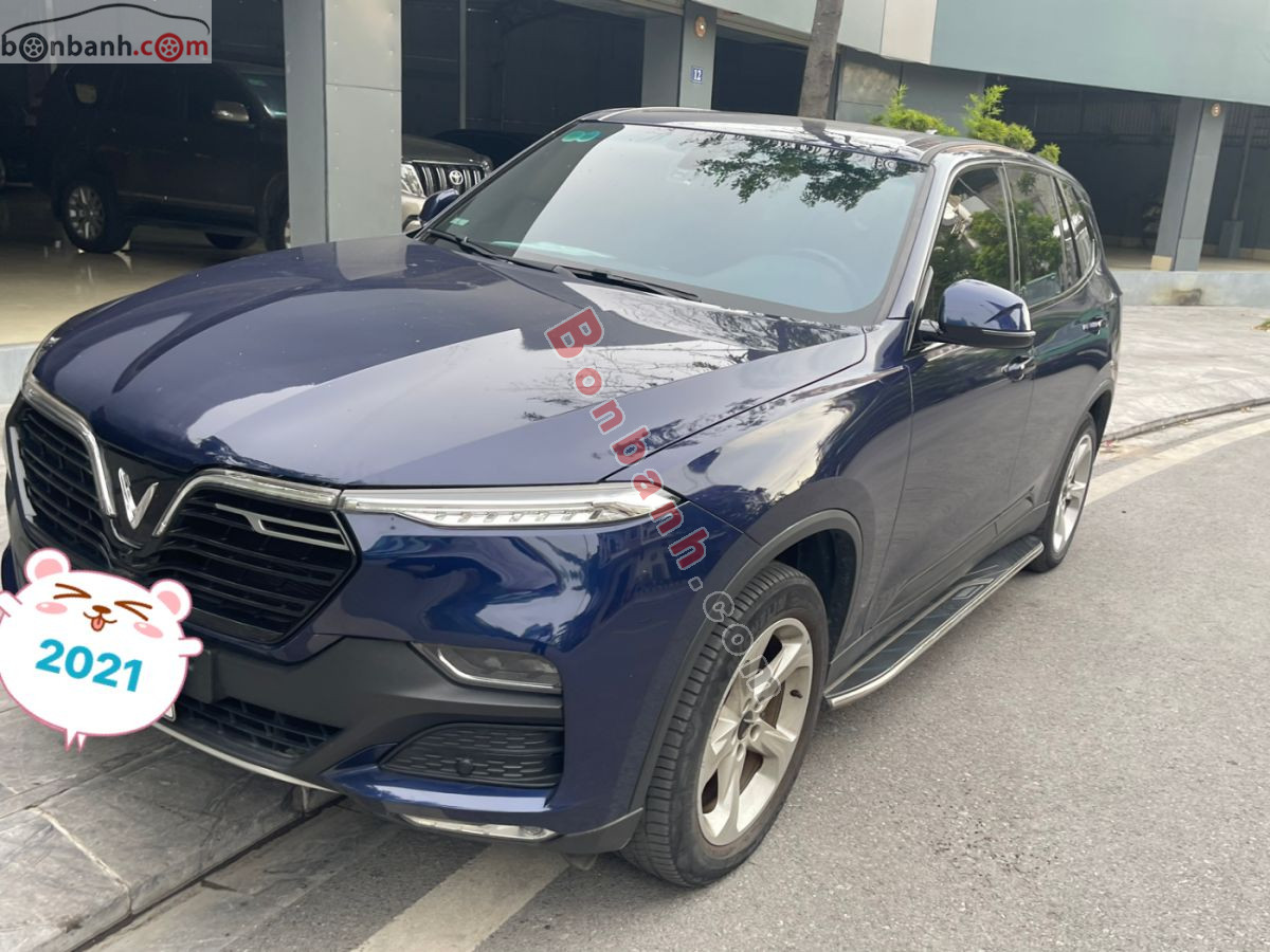 VinFast Lux SA 2.0 Base 2.0 AT 2021